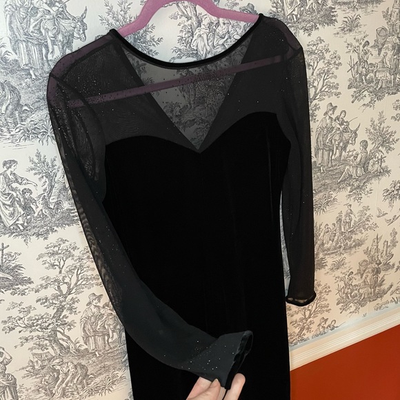 Robbie Bee Black Dress - Picture 1 of 5